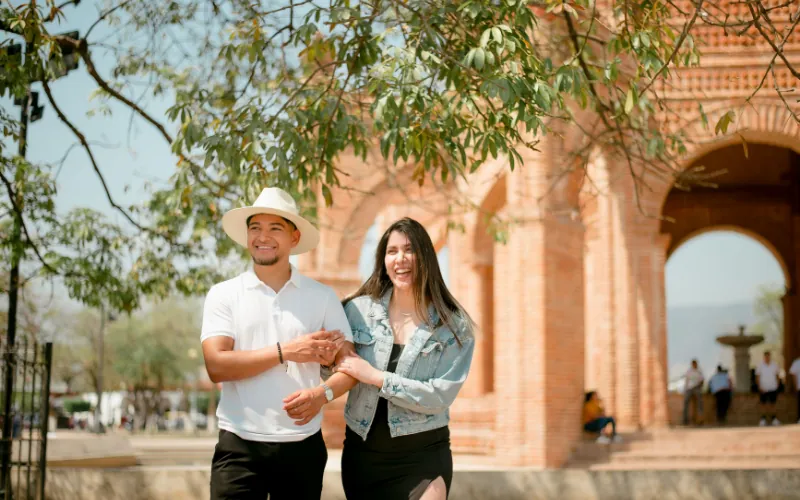 Travelers accompanied by Magelia Colombia